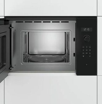 khoang của lò vi sóng âm tủ Bosch BFL524MB0 serie 6